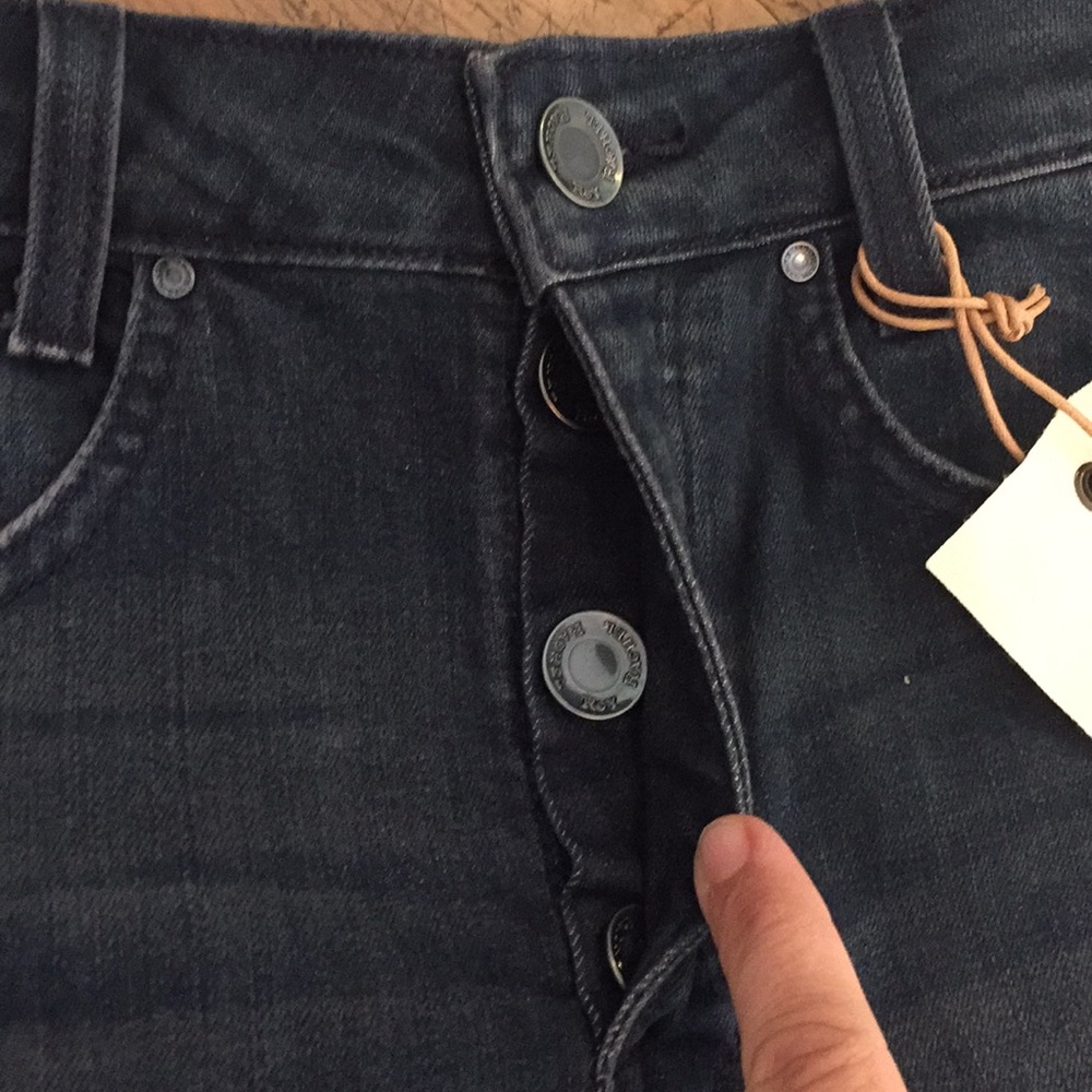 Rachel Roy high rise denim shorts. - Picture 4 of 6